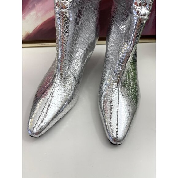 Steve Madden Women's Newlyn knee High Boots‎ Silver Metallic Size 7 - Picture 5 of 10